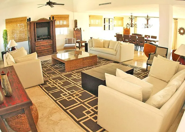 Izcalli Luxury Villa *