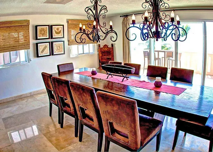 Izcalli Luxury Villa